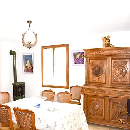 דירה Moderne A La Roche-sur-le-buis, Avec Piscine.